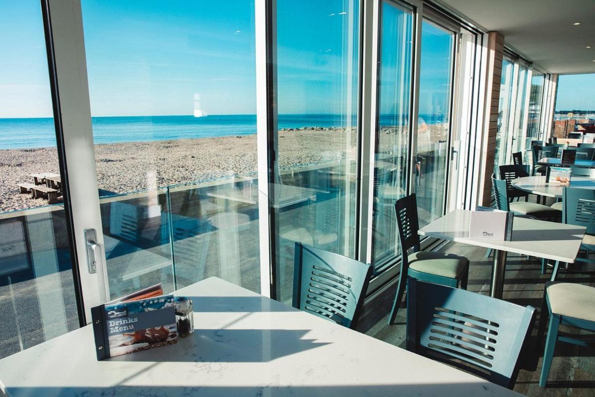The Firs - Apartment Next To Beach & Forest - Pets Are Free Бартон-он-Сі Екстер'єр фото
